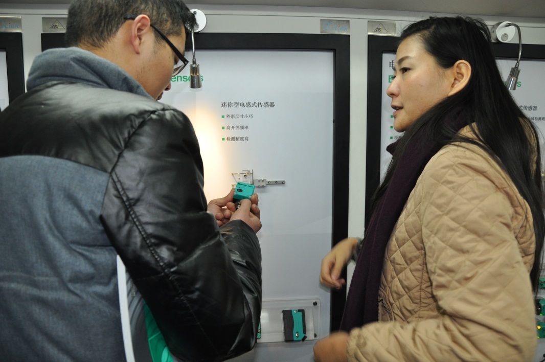 倍加福携多款传感器探访雷速(中国)公司-4.jpg